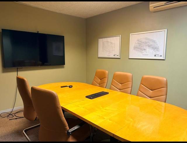 BUSINESS PROPERTY TO RENT IN ELDORAIGNE